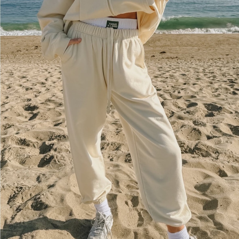 Daily Drills Boxer Sweatpants in Sand